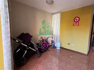 Foto 10 de VENDO HERMOSA CASA DE 3 PISOS, DE 309 M2 CON 7 DORMITORIOS, 6 BAÑOS, JACUZI, JARDINES, COCHERA PARA 2 CARROS, AREA DE PARRILLAS, ZONA DE VISITAS
