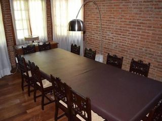 Foto 7 de Solida construcción sobre gran predio.