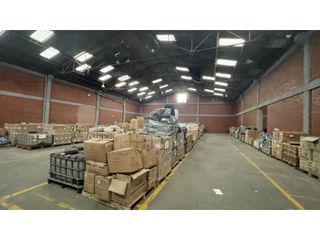 Foto 2 de SE ARRIENDA BODEGA FONTIBON DE 1247  m²