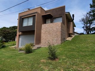 Foto 1 de Moderna casa  en Corbeta Belfast 1000 - Valeria del Mar