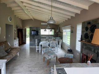 Foto 7 de Moderna casa  en Corbeta Belfast 1000 - Valeria del Mar