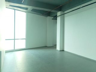 Foto 4 de oficina en arriendo en via 40. Cod A91164