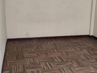 Foto 9 de Casa 3 pisos Área:200m2 $240,000 SMP