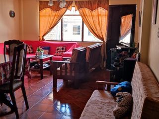 Foto 1 de Casa 3 pisos Área:200m2 $240,000 SMP
