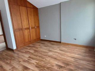 Foto 7 de EN RENTA Excelente casa de 4 dormitorios en Cumbayá dentro de Urbanización