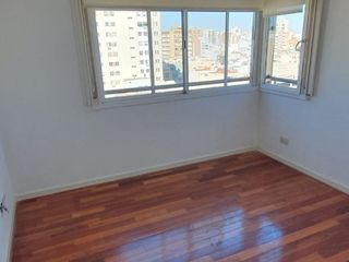 Foto 7 de Semipiso  en Duplex con Terraza y Parrilla propia - Dos Dormitorios cochera y baulera