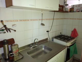 PH en venta - 2 dormitorios 1 baño - cochera - 71mts2 - Los Hornos, La Plata