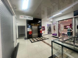 Se vende Local Centro Comercial San Sur Armenia