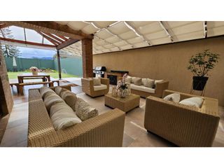 VENDO HERMOSA CASA EN SAN JOSE DE BAVARIA (IC)