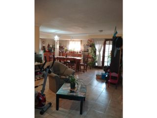 Foto 18 de ALQUILO CHALET 4 AMB PLANTA ALTA SOLEADO MAS PLAY ROOM QUINCHO