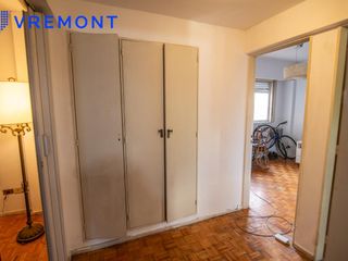 Foto 5 de Mármol 500  Departamento de  3 Ambientes en venta en  Almagro  CON COCHERA
