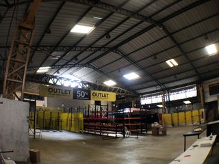 Foto 7 de VENTA BODEGA COMERCIAL, NORTE DE QUITO, EN VIA PRINCIPAL