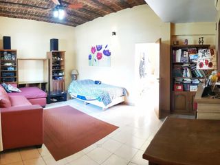 Foto 3 de Excelente 4 ambientes con patio - terraza y garaje para 2 autos en paralelo