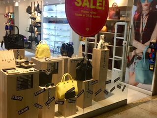 Foto 1 de VENTA de LOCALES en BOGOTA