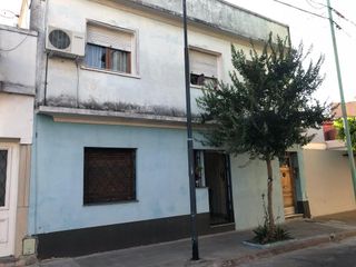 PH en venta de 2 dormitorios patio en Villa Pueyrredón