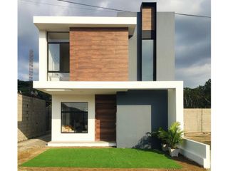 Foto 1 de CASAS NUEVA A ESTRENAR  EN URBANIZACIÓN BARU OASIS AL SUR DE MANTA
