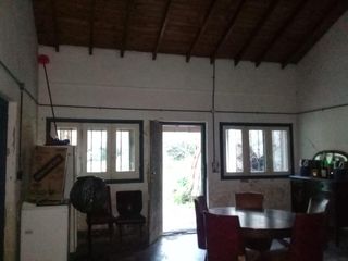 Casa en venta - 5 dormitorios 1 Baño 2 Cocheras - 4000 mts2 - Punta Indio