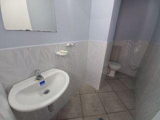 Foto 12 de oficina en venta en edificio centro comercial pasaje real piso 4. Cod V13223