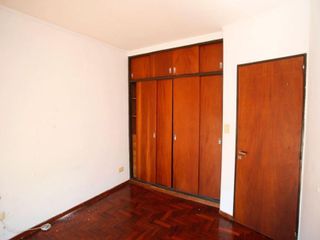 Departamento en venta - 3 dormitorios 1 baño - 75mts2 - La Plata