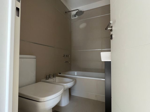 DEPARTAMENTO 3 AMBIENTES  A ESTRENAR EN CASTELAR