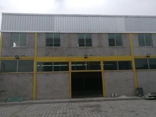 Foto 3 de VENDO BODEGA COMERCIAL NORTE DE QUITO, SECTOR LA OFELIA