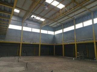 Foto 6 de VENDO BODEGA COMERCIAL NORTE DE QUITO, SECTOR LA OFELIA