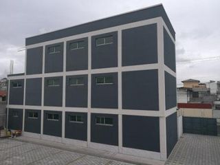 Foto 1 de VENDO BODEGA COMERCIAL NORTE DE QUITO, SECTOR LA OFELIA