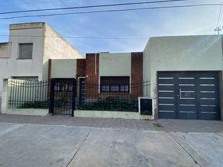 Foto 1 de Casa En Venta Misiones 1100, B° Pedro Pico-