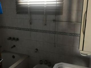 Foto 4 de Venta Casa 7 Ambientes Banfield Ideal Emprendimiento