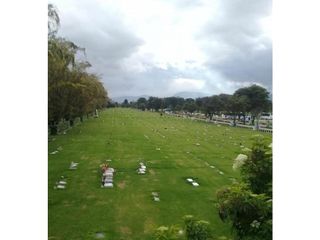 Foto 11 de LOTE PARQUE CEMENTERIO 