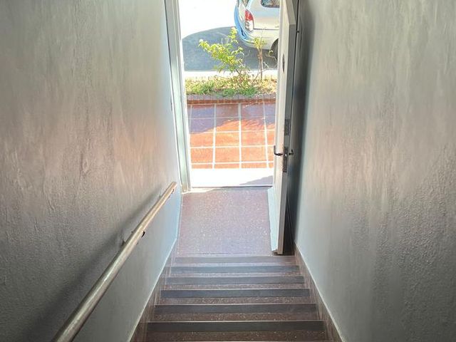 Lindo PH primer piso por escalera al frente