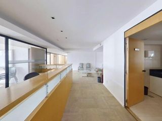 Oficina en alquiler - Puerto Madero - 1800 m2 - 18 cocheras.