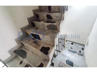 🏡 Granada Sur casa rentable venta 3 aptos independientes + doble garaje + balcón 🏡