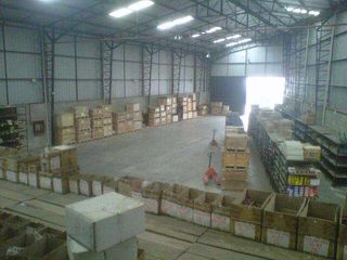 Foto 5 de VENDO BODEGA COMERCIAL CON FRENTE A LA VIA PRINCIPAL. NORTE DE QUITO.