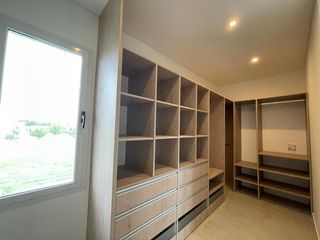 Foto 19 de Casa en venta en Belen de Escobar