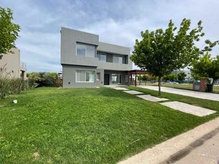 Foto 6 de Casa en venta en Belen de Escobar