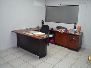 Foto 3 de AV. CARLOS JULIO AROSEMENA EDIFICIO DE OFICINAS Y LOCAL COMERCIAL EN V