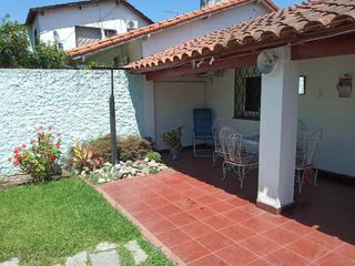 Foto 20 de Chalet en venta en Parque Johnston