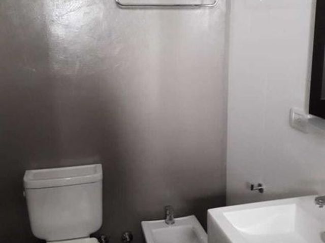 Departamento 2 ambiente centro castelar con cochera