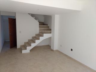 Venta - Duplex 3 ambientes -Complejo Casas de España - San Miguel