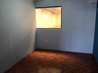 Foto 8 de GALPON/BODEGA ALQUILER, 400m2, mas 70m2 OFICINAS, CALDERON, NORTE DE QUITO