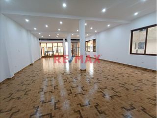 Foto 7 de Ubicación Privilegiada en Jayanca, Lambayeque! 🏢

Presentamos un espacioso y versátil local comercial de estreno, perfecto para que emprendas o expa