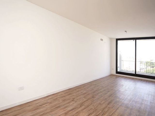 3 AMB 2 BAÑOS AL FRENTE Y BALCON CORRIDO AMENITIES
