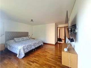 Vendo hermoso apartamento en el poblado La Calera Medellin