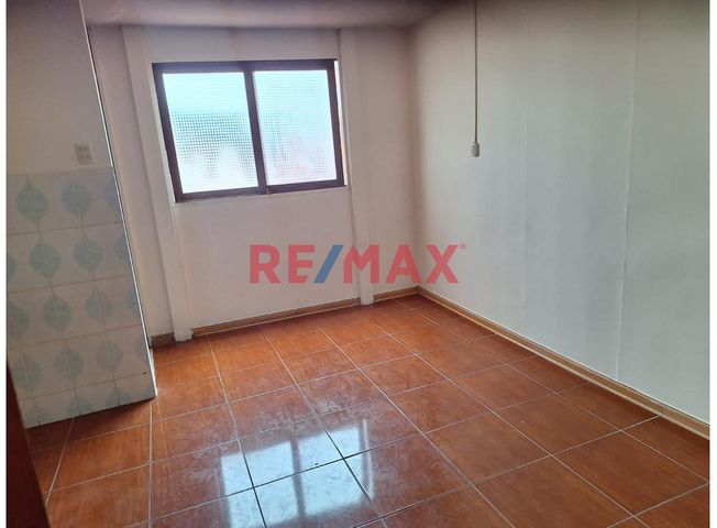 Casa en Venta en Carmen de La Legua - Więcej