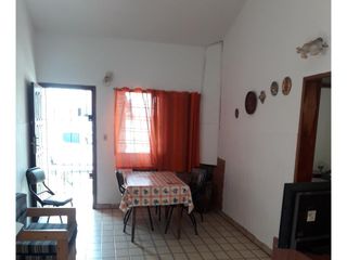 Casa en venta - 4 Dormitorios 2 Baños - Cochera - 220Mts2 - Santa Teresita