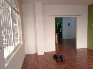 Santo Domingo, Casa en  Venta, 332m2, 8 Habitaciones.