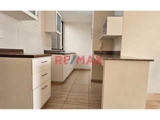 Foto 10 de Disfruta del clima seco y sol todo el año viviendo en este lindo departamento dúplex en el Condominio Las Condes de Ñaña, el cual te brinda tranquilid