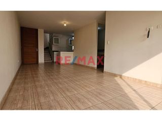 Foto 4 de Disfruta del clima seco y sol todo el año viviendo en este lindo departamento dúplex en el Condominio Las Condes de Ñaña, el cual te brinda tranquilid