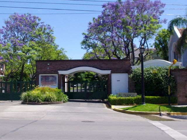 Muy buena casa en Barrio Cerrado El Trebol